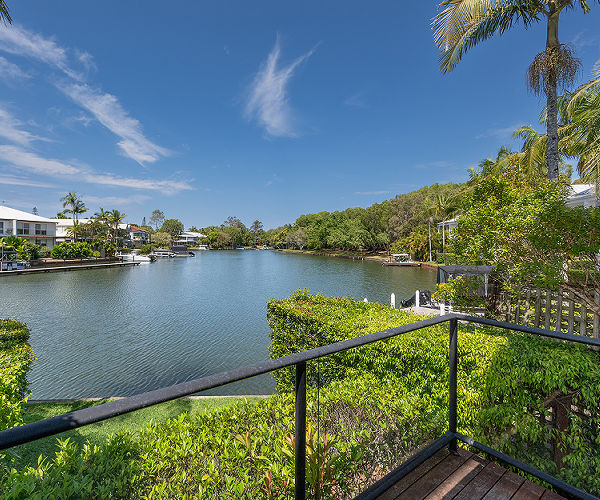 Noosa accommodation waterfront