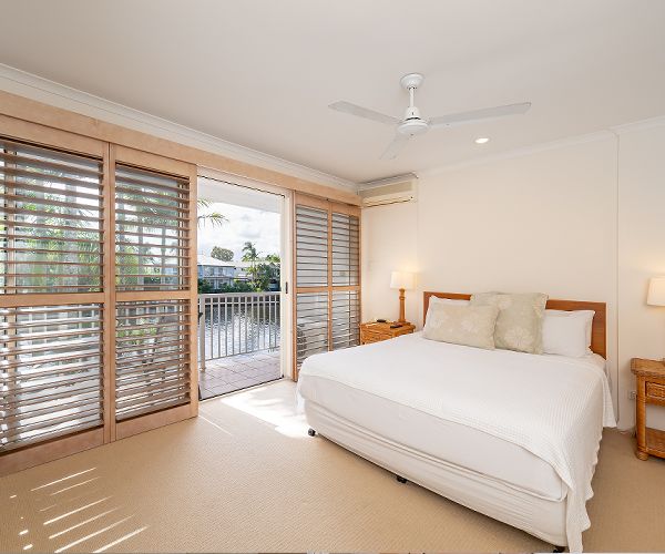 Noosaville waterfront accommodation