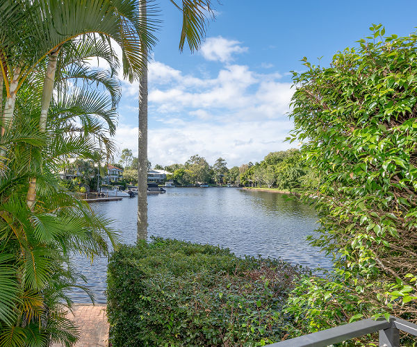 Noosa accommodation waterfront