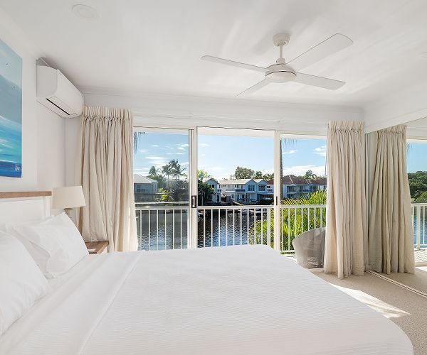 Noosaville waterfront accommodation